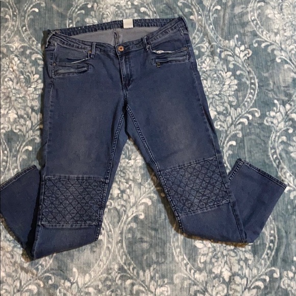 H&M women’s Jeans - Picture 2 of 11